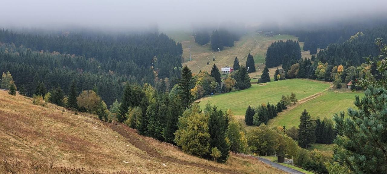 Vyhledy Bez Hranic By Mountain Ways Daire Loučná pod Klínovcem Dış mekan fotoğraf